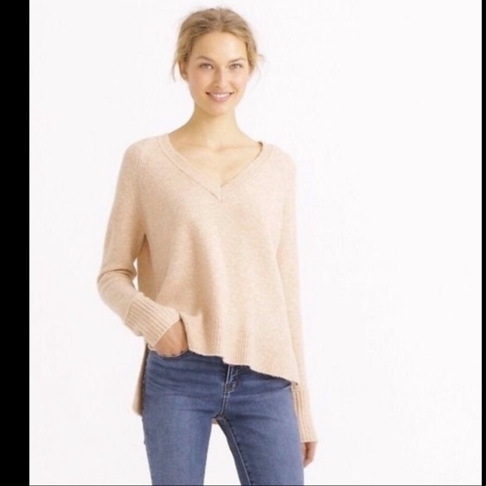J.CREW V-Neck Sweater in Yarn Tan Beige Brown Super Soft Pullover Cozy Knit Wool